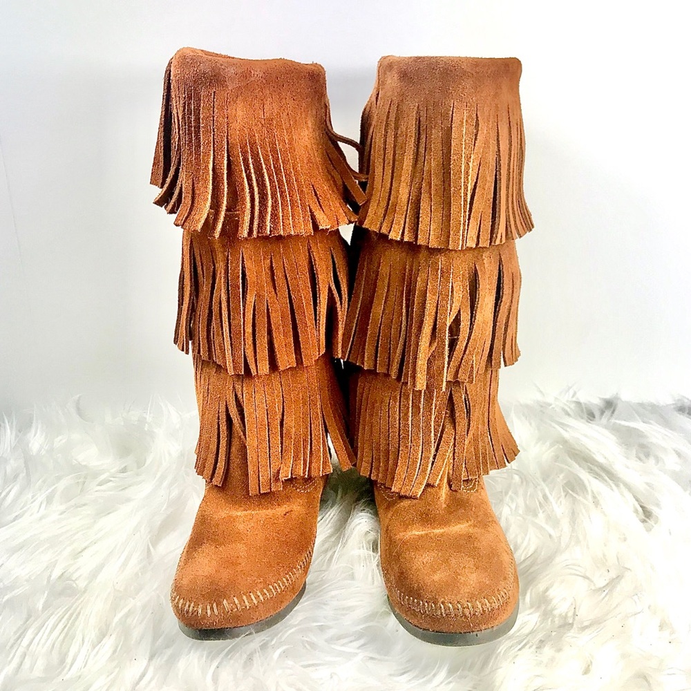 MINNETONKA Moccasin Three-Layer Fringe Boot Size 6 - Picture 3 of 8
